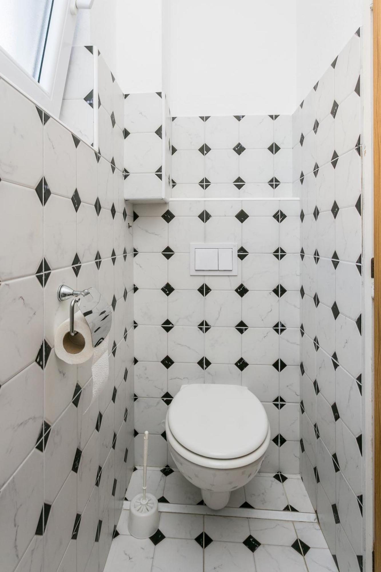 Apartments By The Sea Baska Voda, Makarska - 300 Bilik gambar