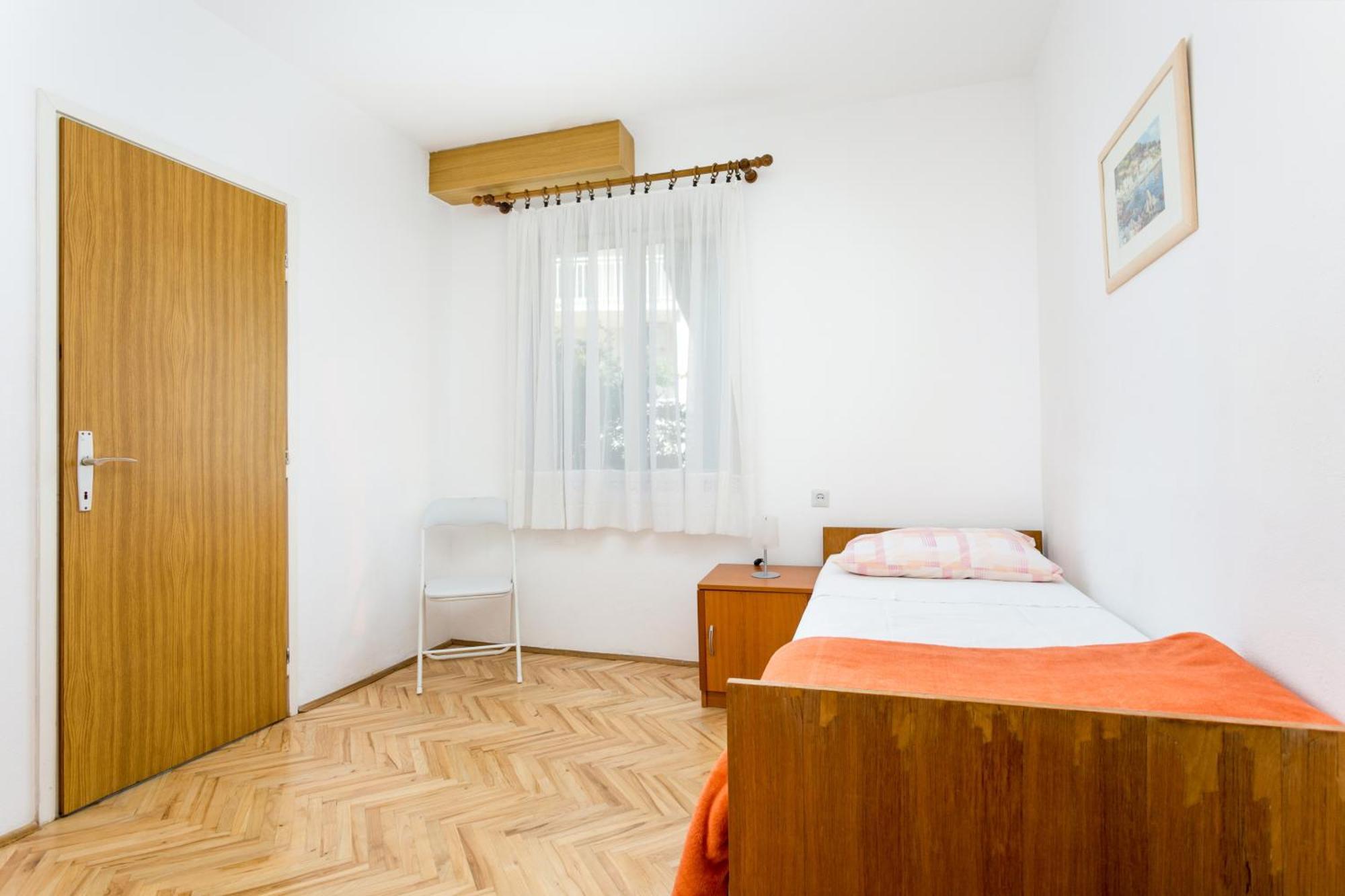 Apartments By The Sea Baska Voda, Makarska - 300 Bilik gambar