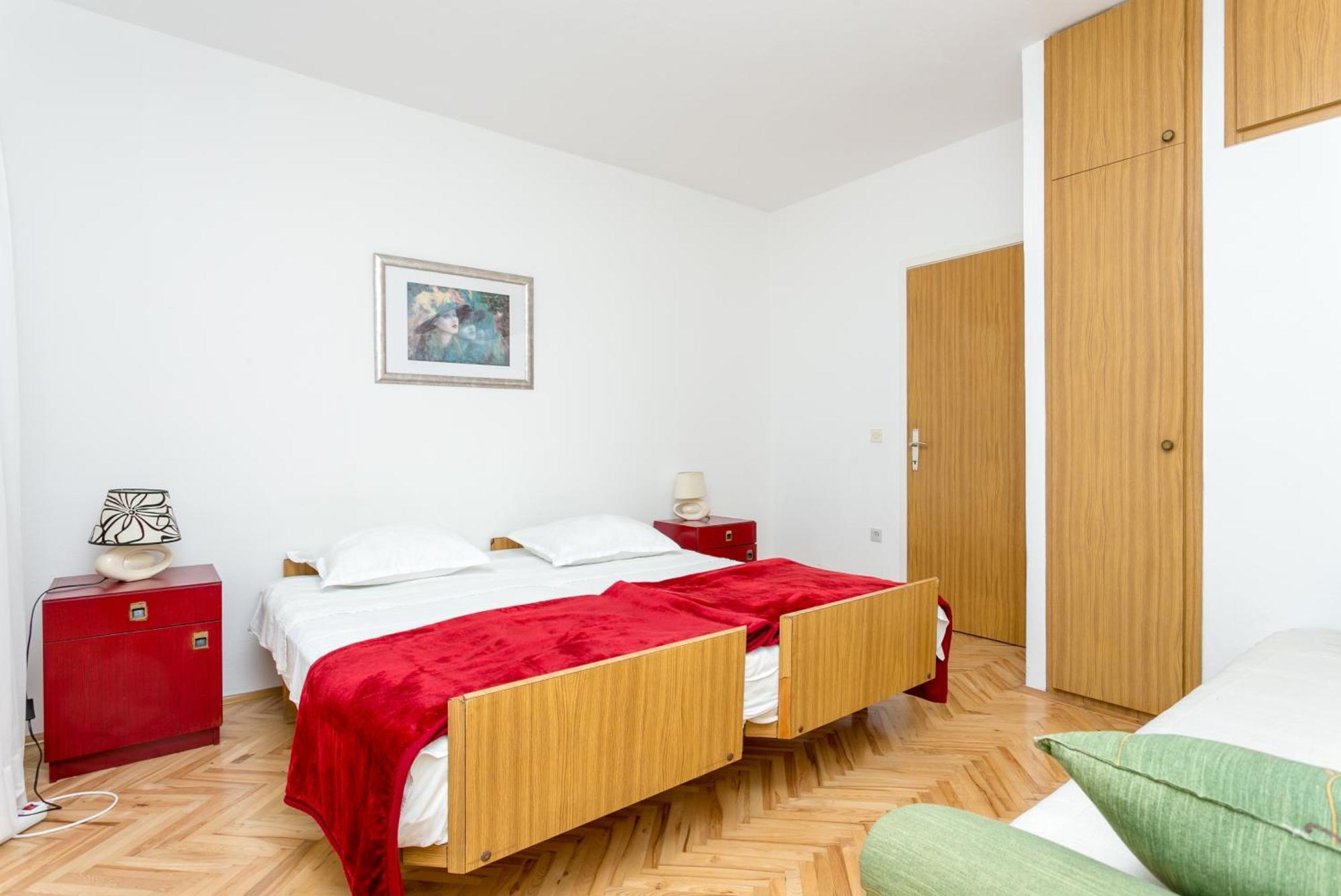 Apartments By The Sea Baska Voda, Makarska - 300 Bilik gambar