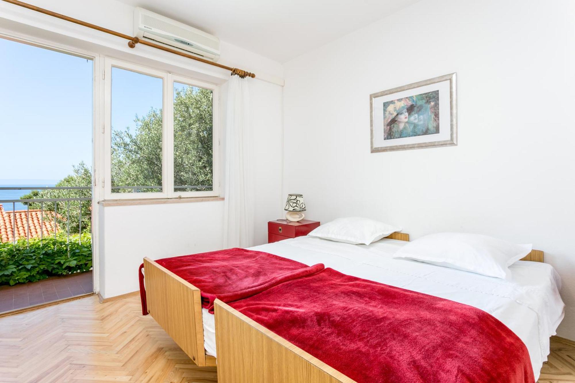 Apartments By The Sea Baska Voda, Makarska - 300 Bilik gambar